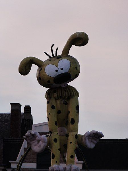 A large cartoon statue as part of Charleroi's street art scene. 