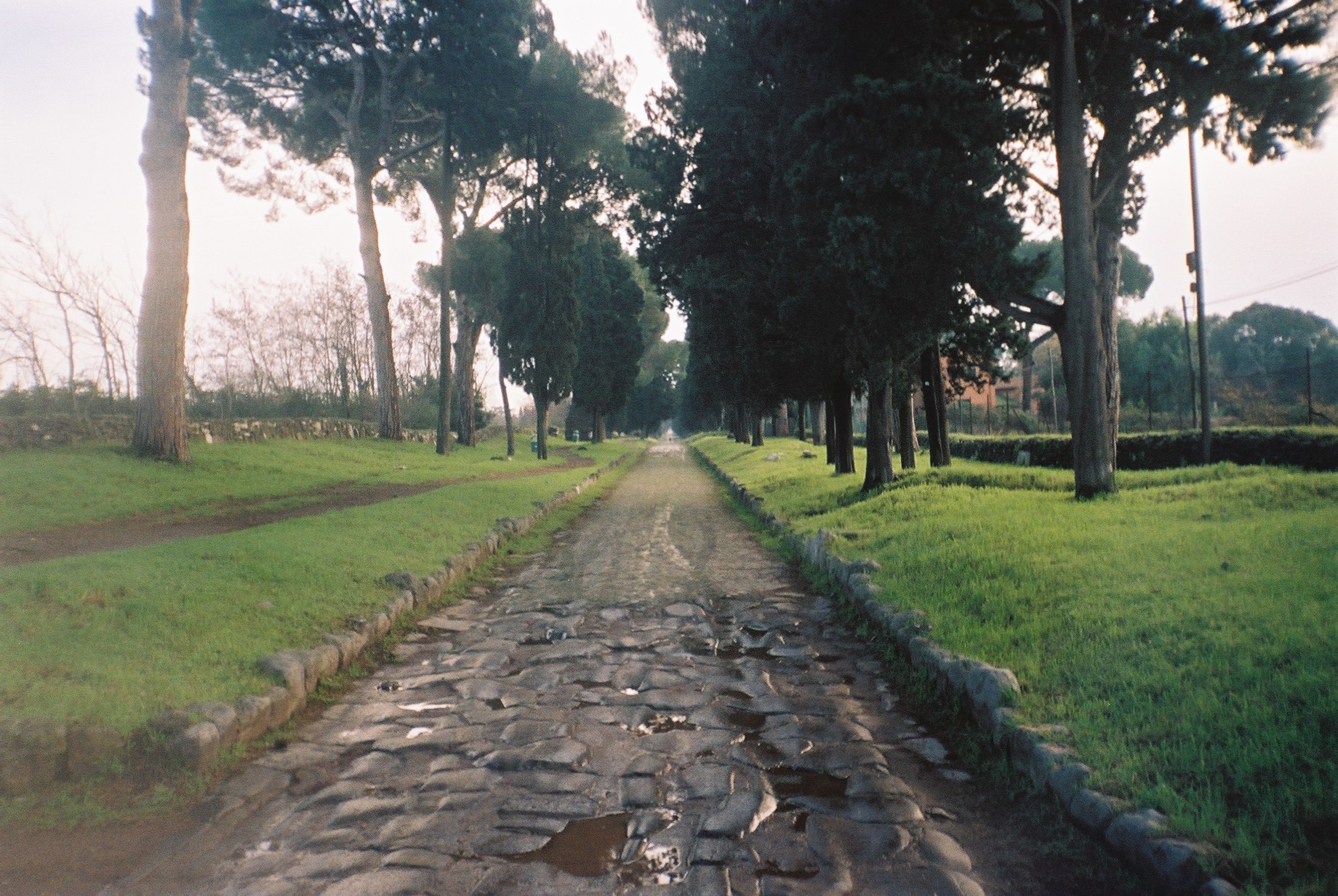 File:Via Appia Antica Rome 2006.jpg - Wikipedia