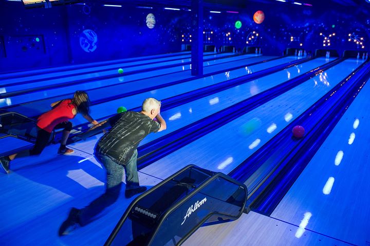 Bowling Universum Image