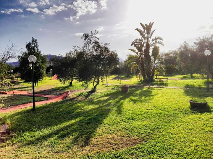 Mini Country Golf Image