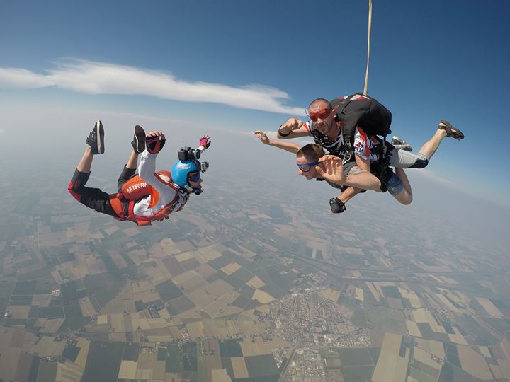 Flygang Molidzone Italian Skydiving Club Image