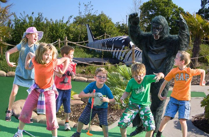 Jungle Island Adventure Golf Image