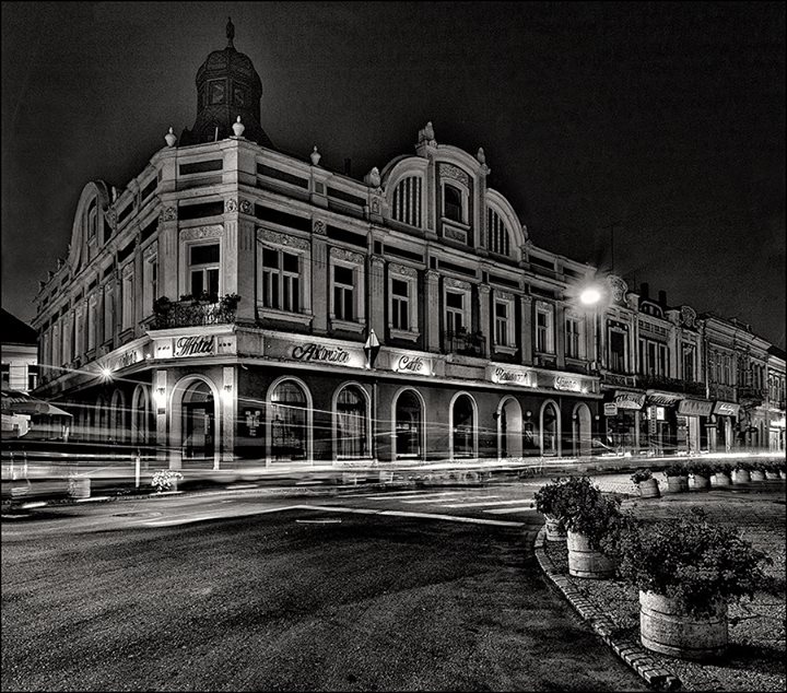 Astoria Hotel-Restaurant Shanghai  , Satu Mare Image