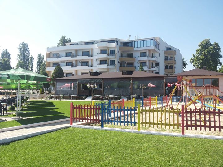 Hotel 1Maji Pogradec Image