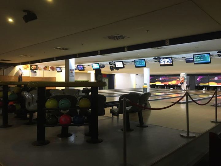 American Bar & Bowling Image