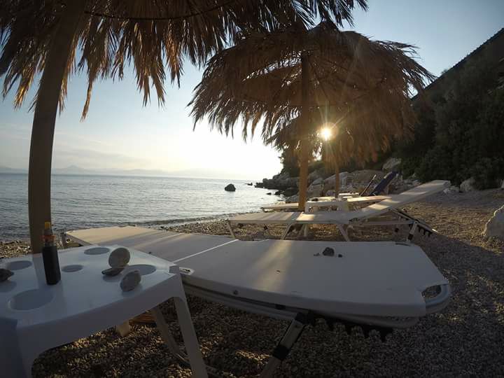 Cave beach bar Image
