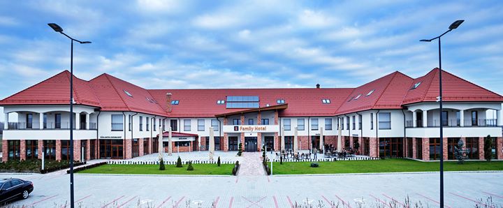 Family Hotel Balástya Image
