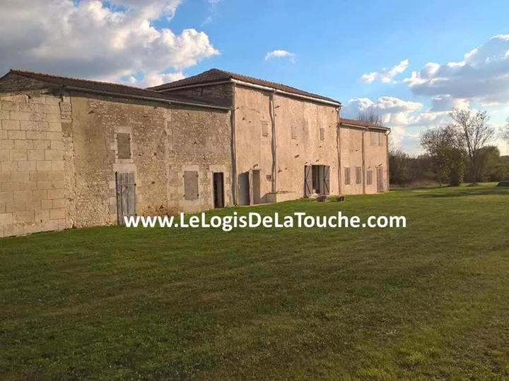 Le Logis de La Touche - a large gite in The Marais Poitevin area of France Image