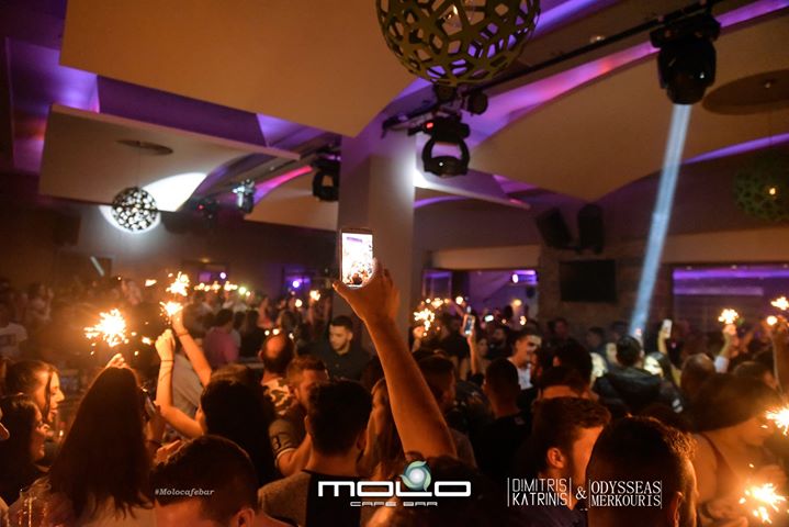 MOLO CAFE BAR Image