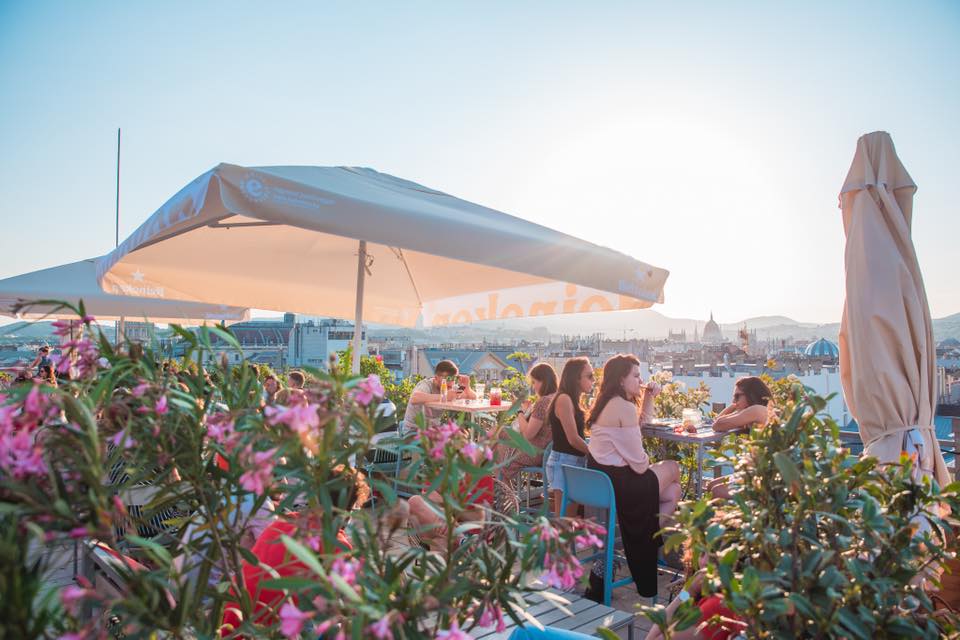 360 bar, Budapest Image