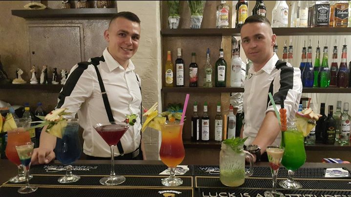 Brothers-Team Drink Bar Image