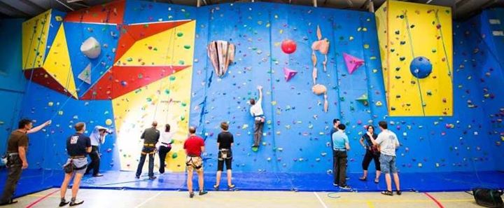 Hi ROCK Climbing Wall Image