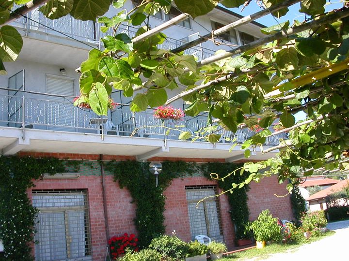 ALBERGO RISTORANTE " LA GREPPIA " Montedivalli - vicino 5 Terre Image