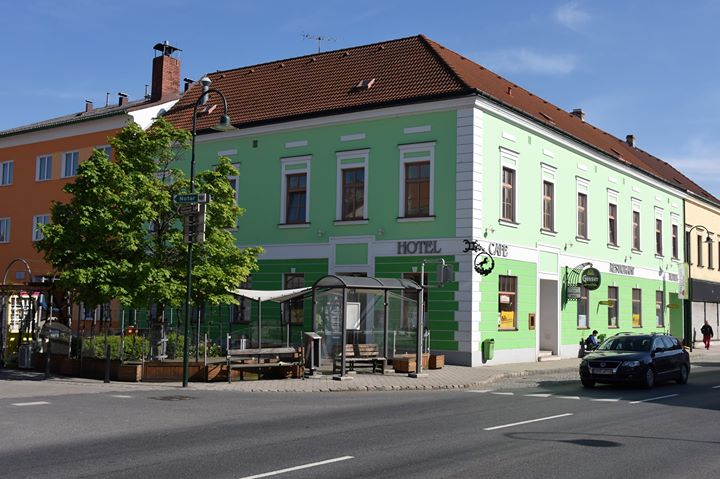 Wein Hotel Rieder Image
