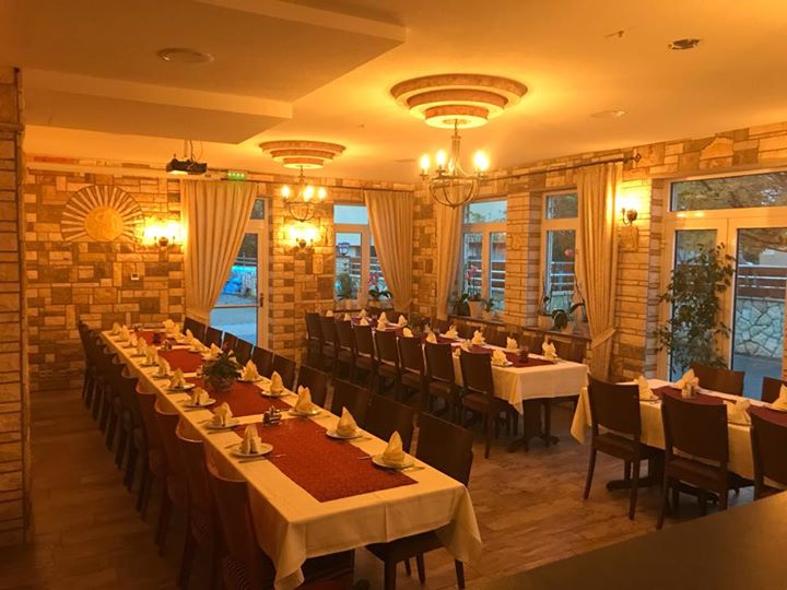 Hotel - Restaurant Axion Image