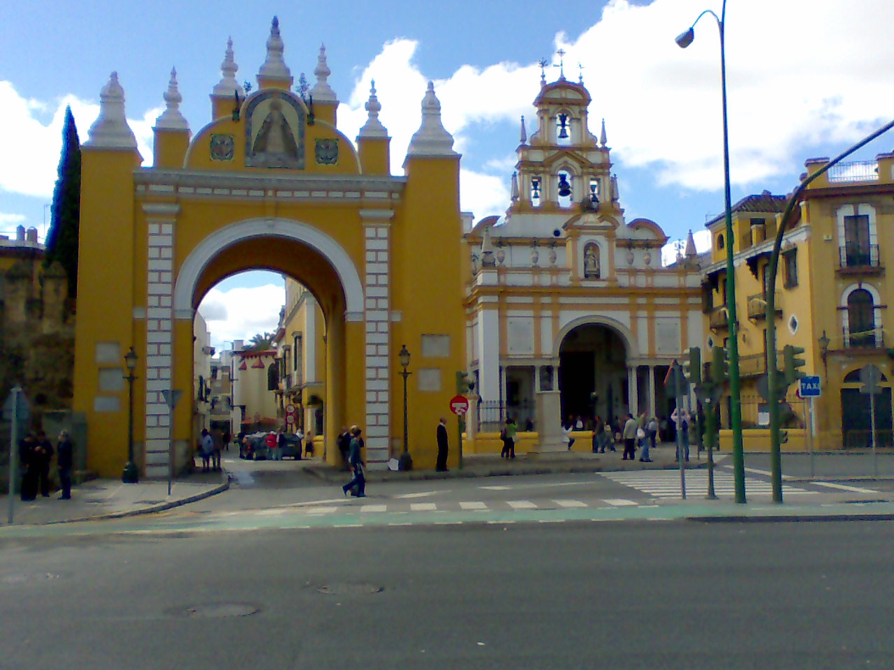 Enter the Basilica de la Macarena Image