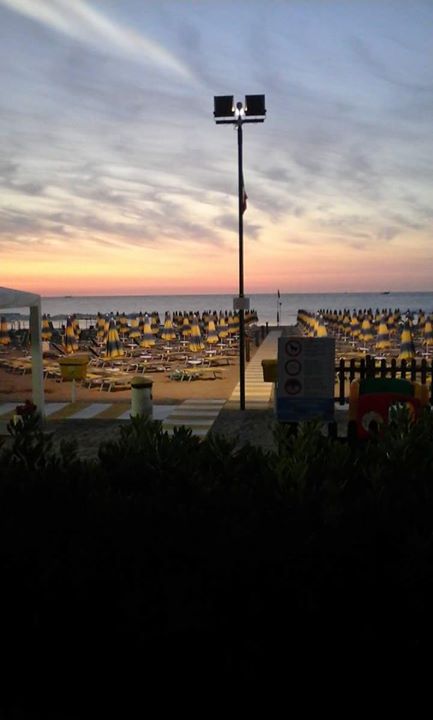 Bagni Riviera  - Spiaggia Image