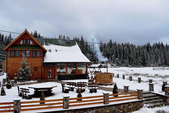 Pensiunea La Ivan Image