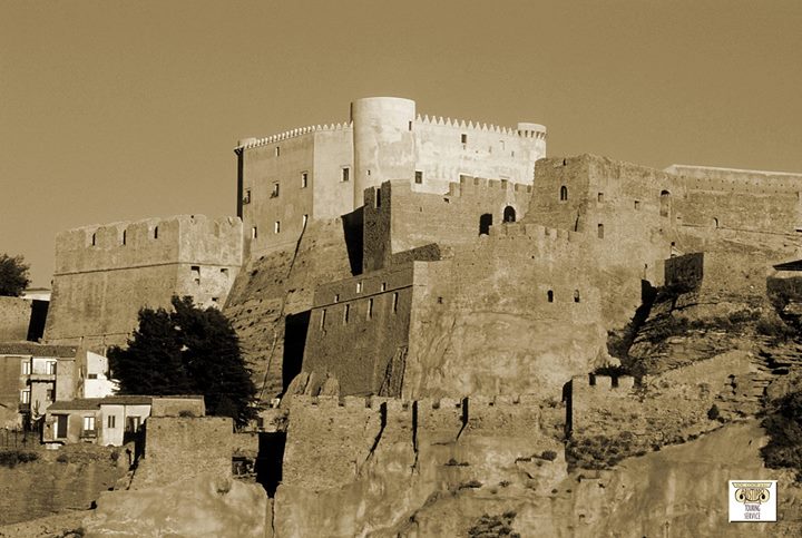 Castello di Santa Severina Image