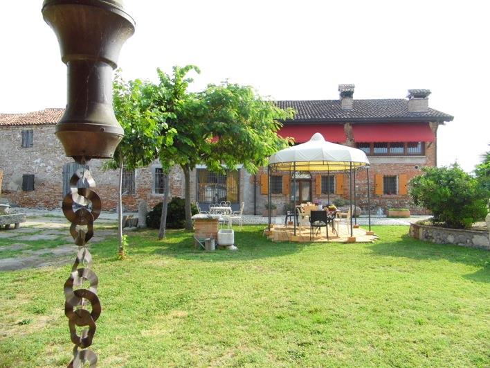 DD Clara Bed & Breakfast Image