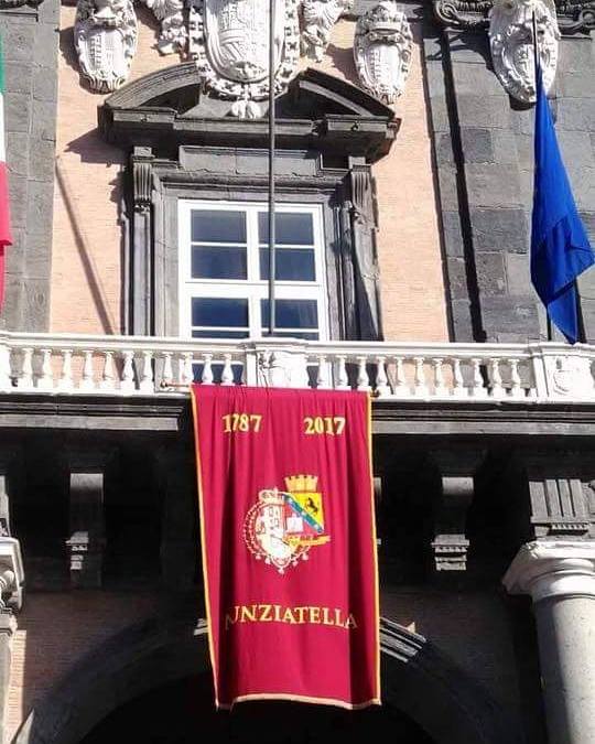 LARGO di PALAZZO / ROYAL Square Image