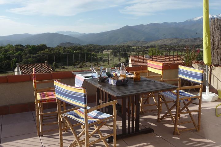 Chambres d'hôtes et table Au Chèvrefeuille à Montalba le Château Image