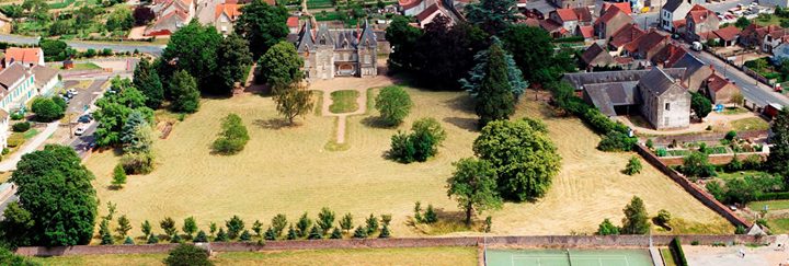 Chateau Camus Image