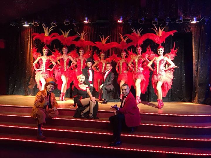 Cabaret Le Moulin Bleu Image