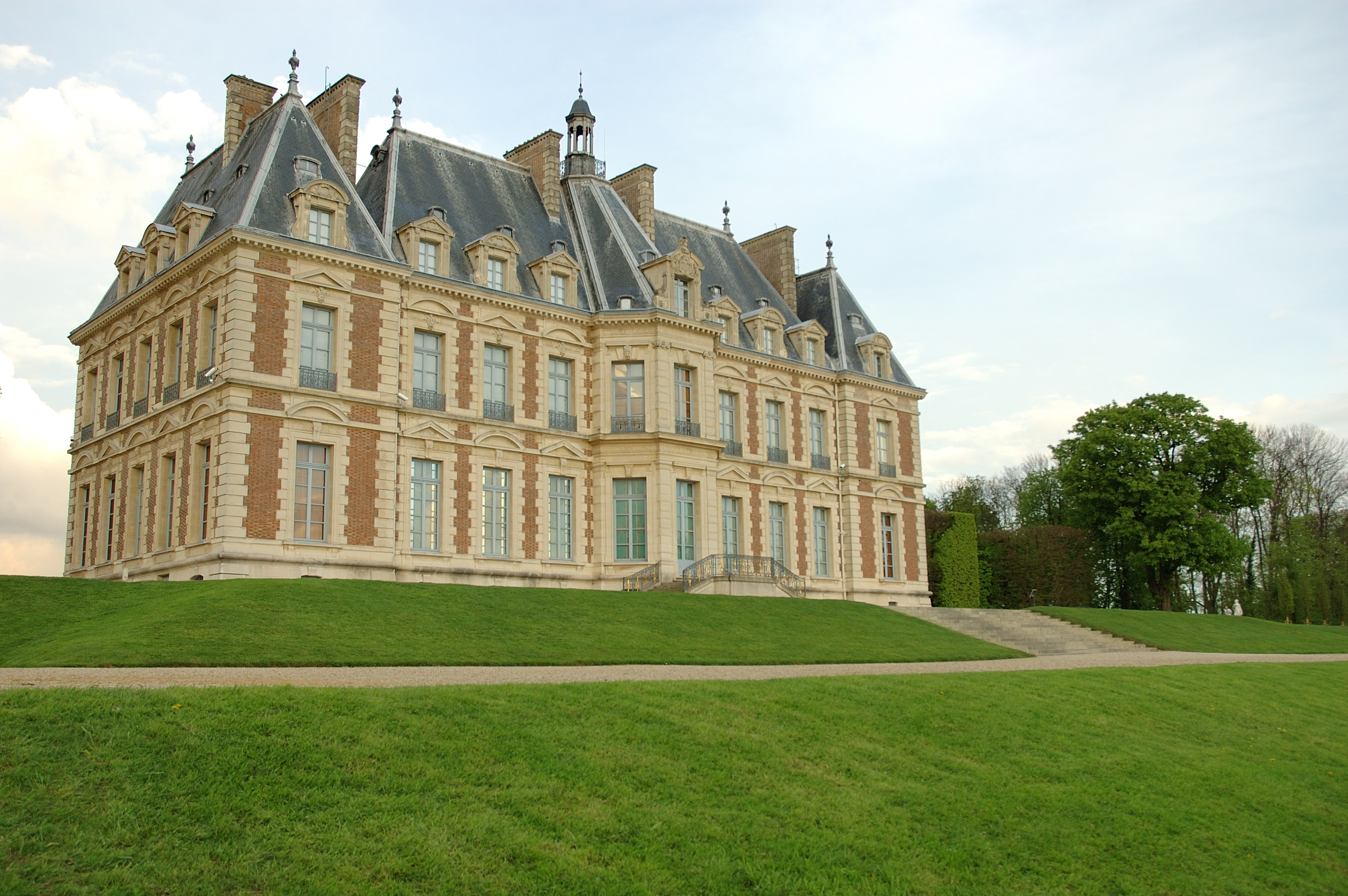 Parc de Sceaux and Petit Château Image