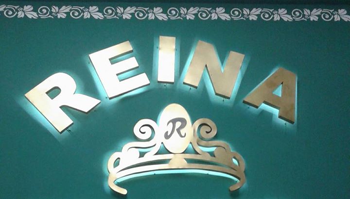 Reina Hotel Bermejo Image
