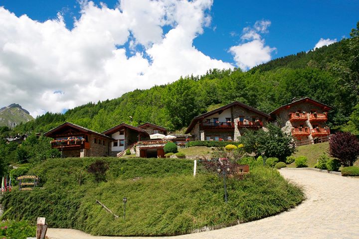 Les Combes Albergo Image