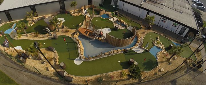 Pirate Adventure Golf Hull Image