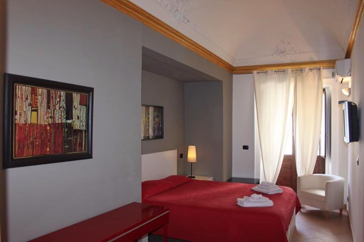 Bed and Breakfast Opera Image