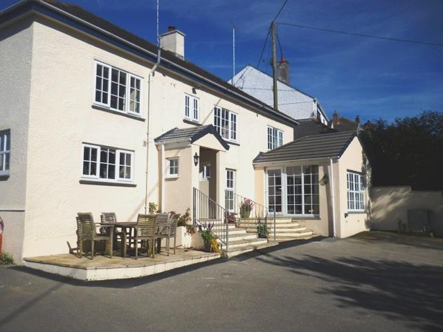 Lynwood House Bed and Breakfast - Four Star Rated Image