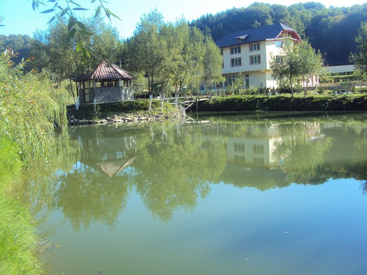 Pensiune & Pastravarie Cheia Image