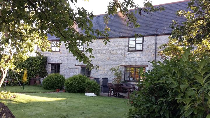 Higher Wrantage Farmhouse Bed & Breakfast Image