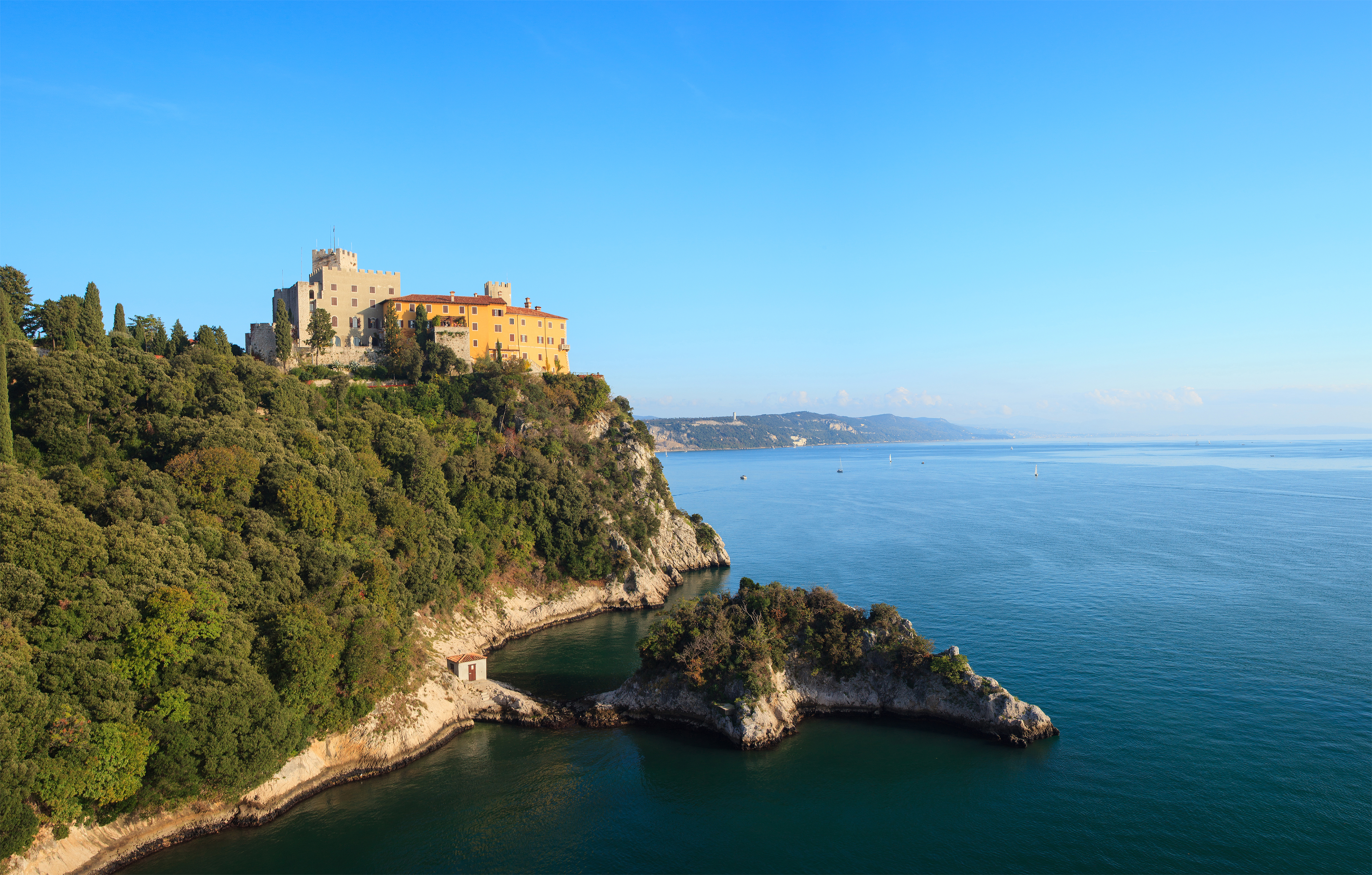 Duino Castle Image