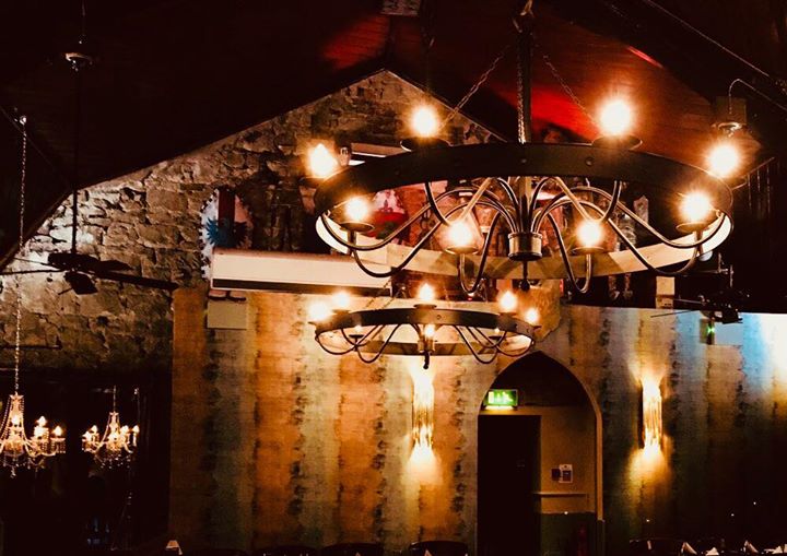 Viscounts Restaurant Image