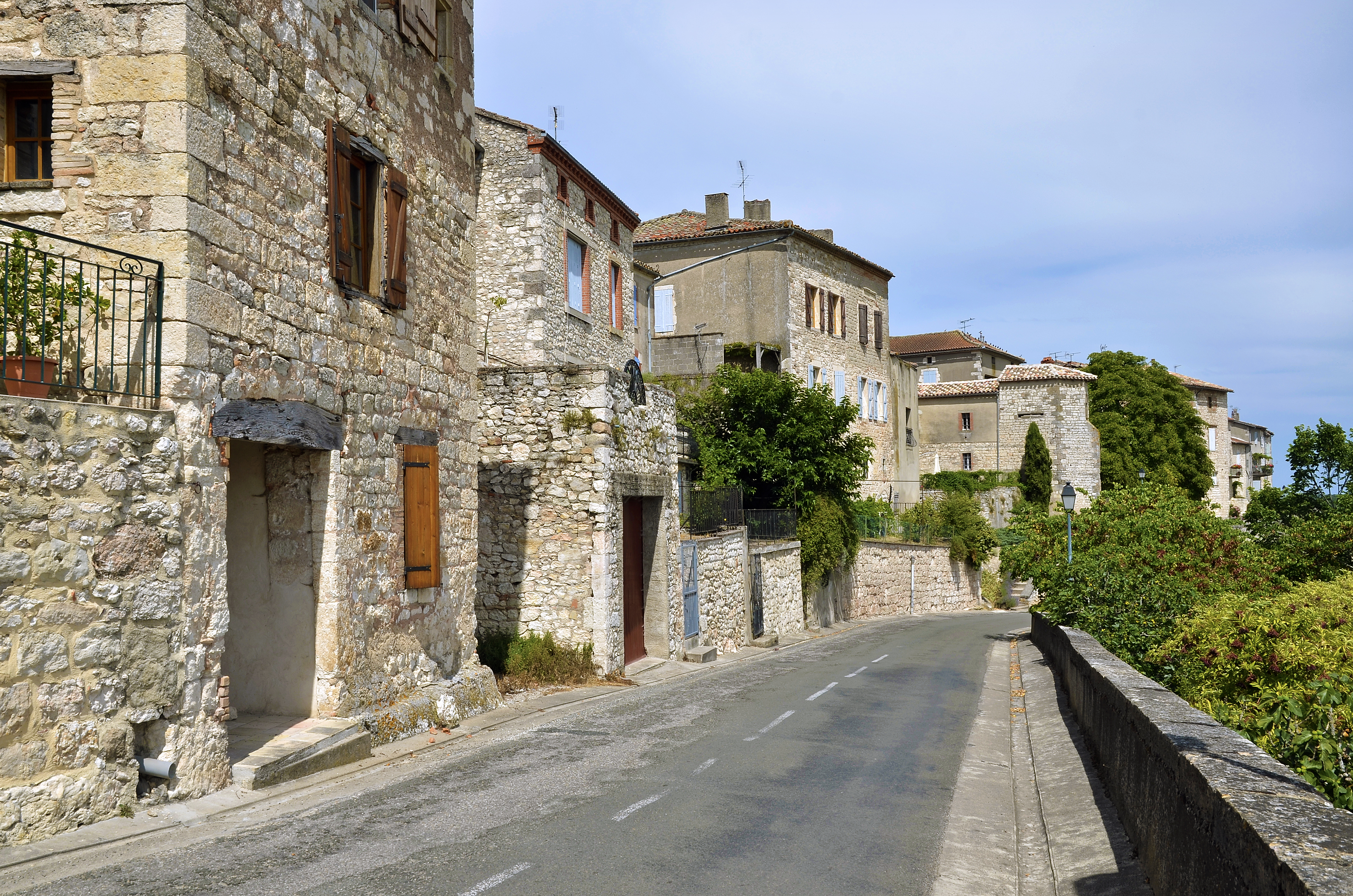 Beautiful village of Castelnau-de-Montmiral Image