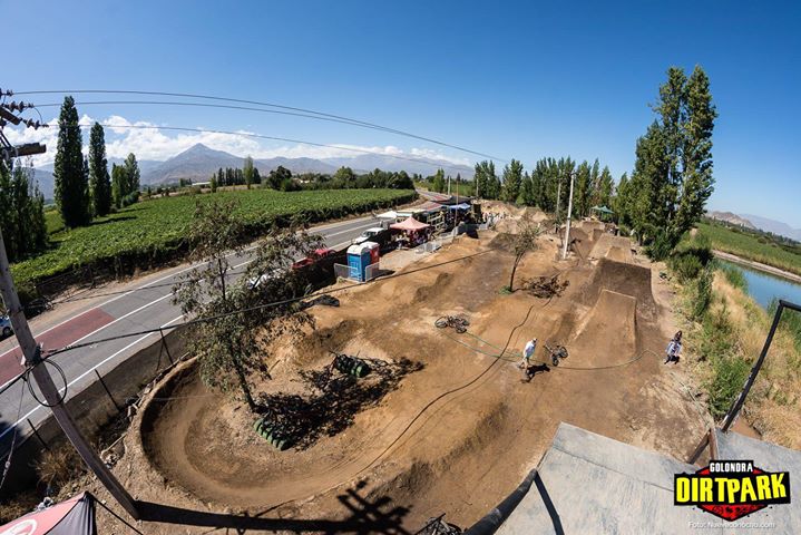 Golondra Dirt Park Image