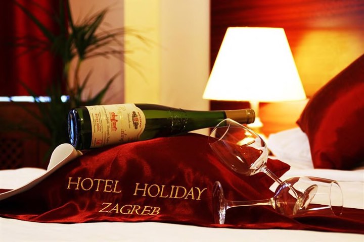 Hotel Holiday Zagreb Image