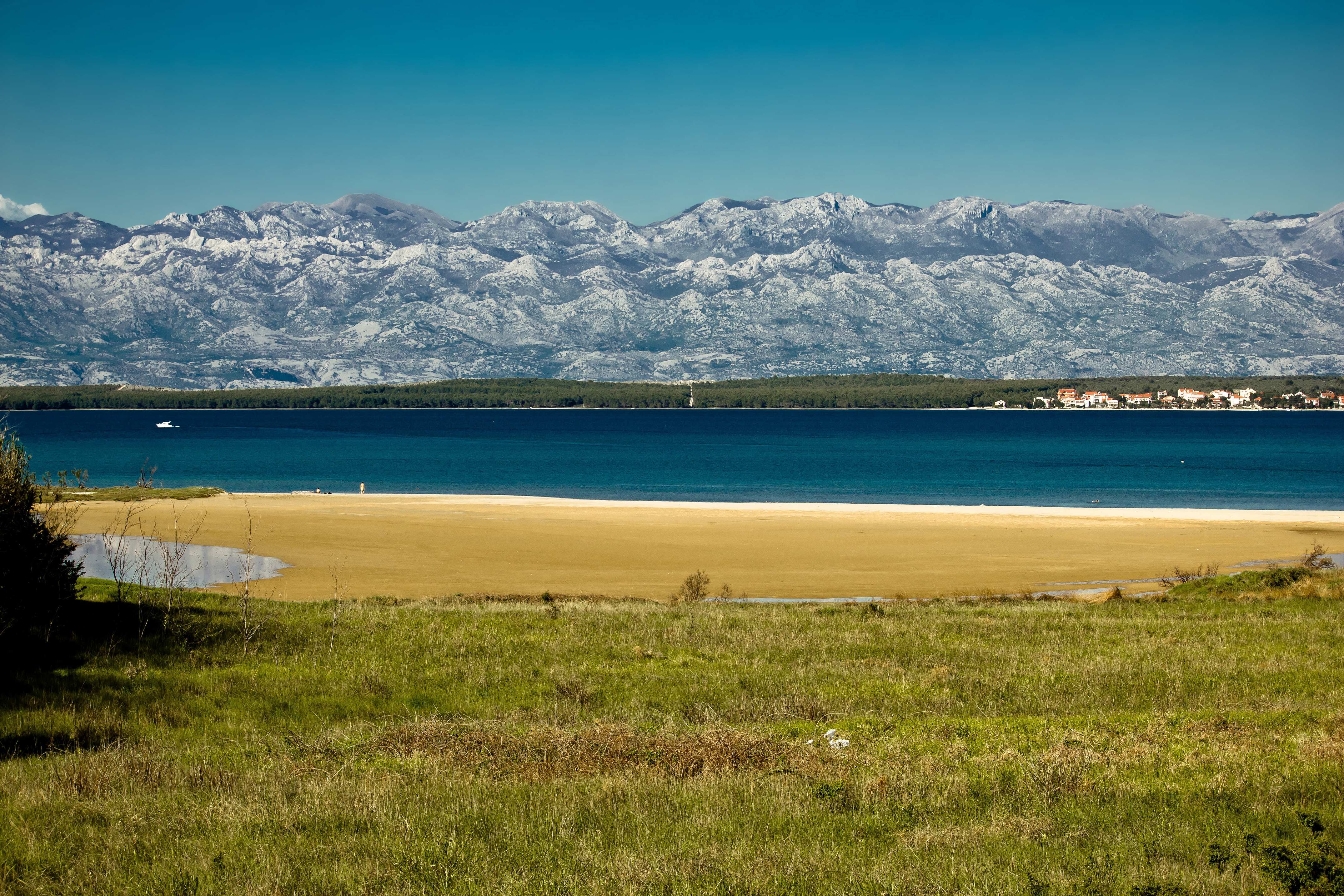 Queen's Beach, Nin Image