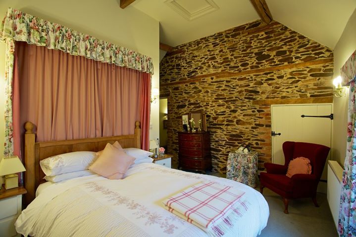 Horseshoe Cottage Farm Bed and Breakfast Leicestershire Image