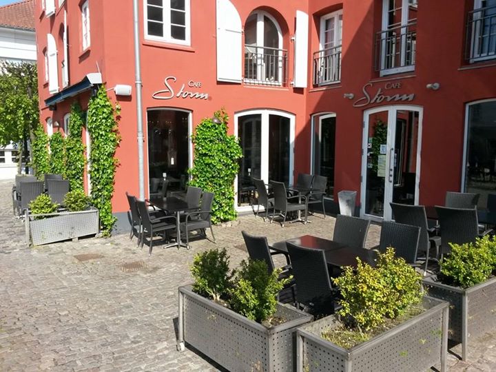 Café Storm Image