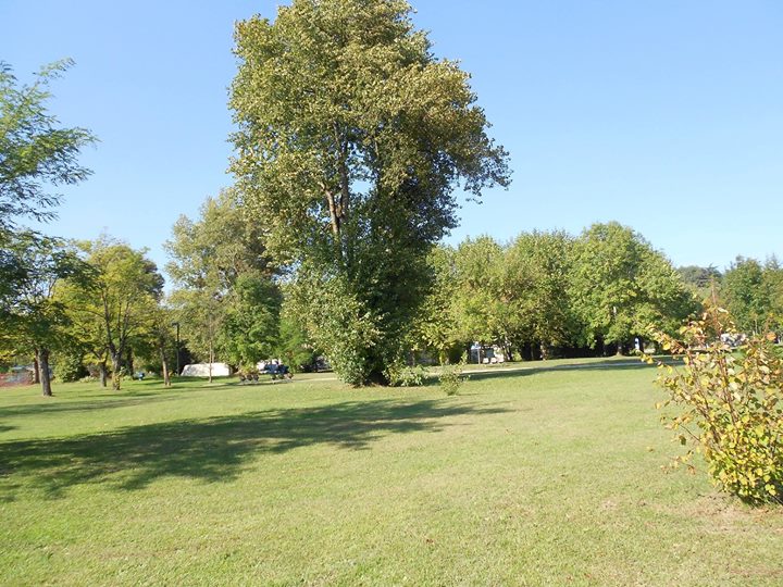 Camping de l'Oiselon, Pont d'Ain, Rhône-Alpes, France Image