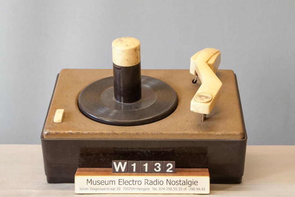 Visit Electro Radio Nostalgie Museum in Hengelo Live the World