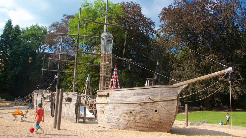 Visit Playground Avenue Monterey Pirate Ship (Aire de jeux Monterey