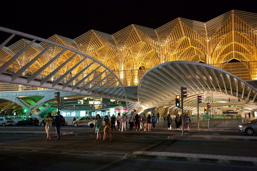 Oriente Station Bus Terminal, Lisbon, Portugal | © Victor Wo… | Victor Wong | Flickr