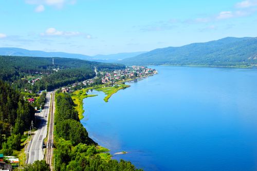 https://d3w13n53foase7.cloudfront.net/small_tatyshev-island-the-only-island-on-the-yenisei-river-in-krasnoyarsk-3hmv_image.jpg